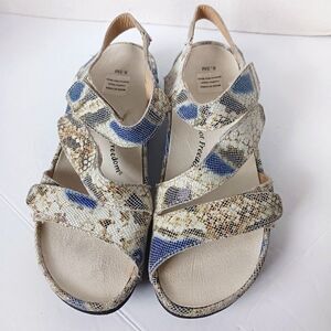 Barefoot Freedom Velcro Angela Women's Leather Sandal size 8.5M